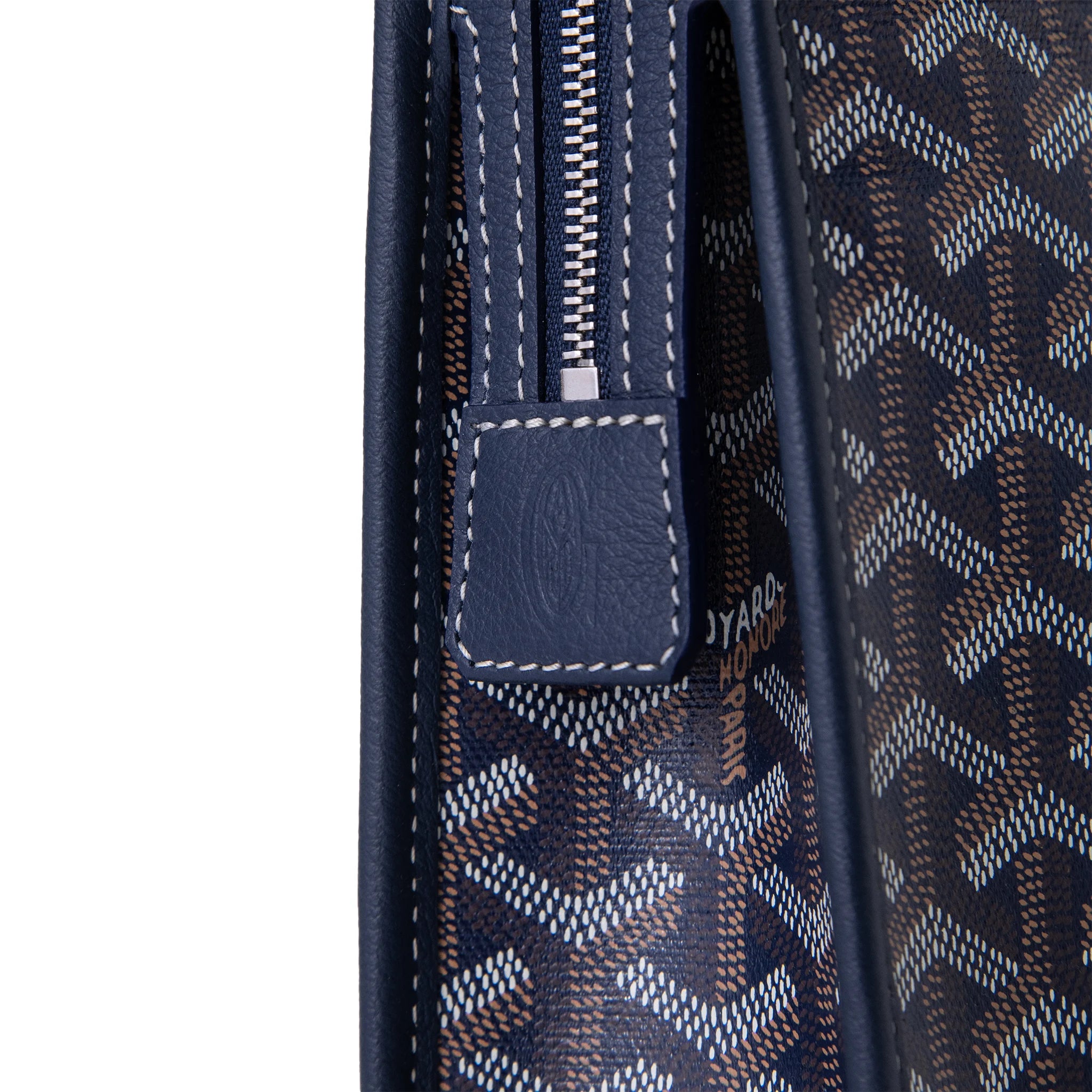Detail View of Goyard Jouvence MM Washbag Navy Blue